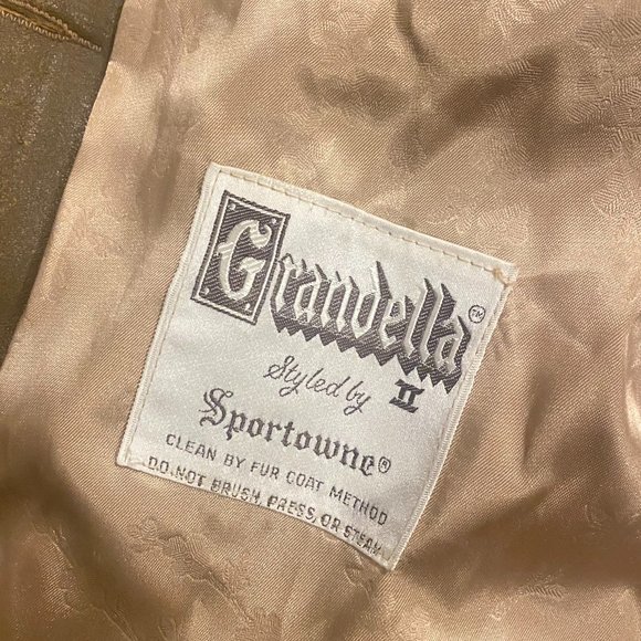 Grandella Womans Faux Fur Coat - Picture 3 of 3